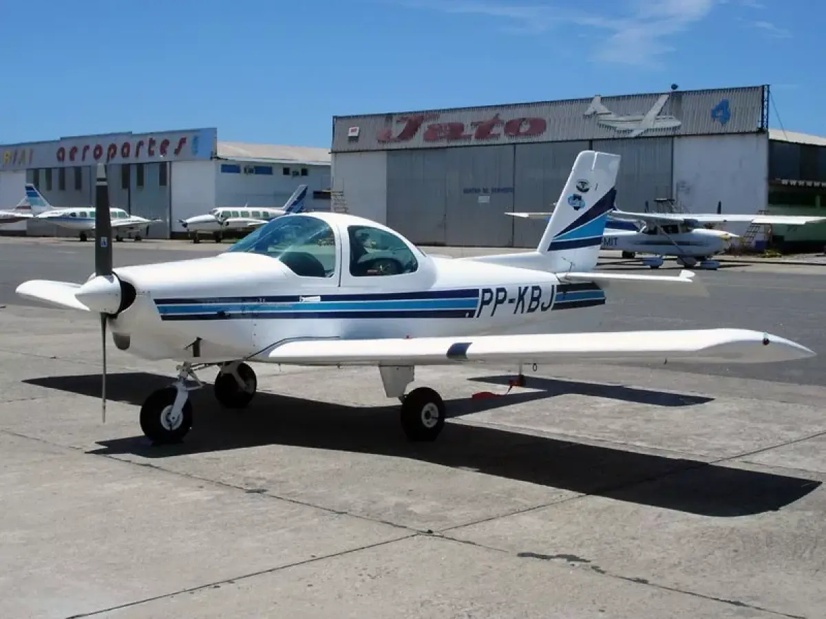 Aerotec A-122 Uirapuru