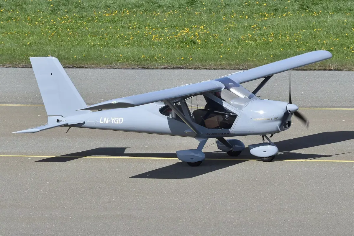 Aeroprakt A-32 Vixxen