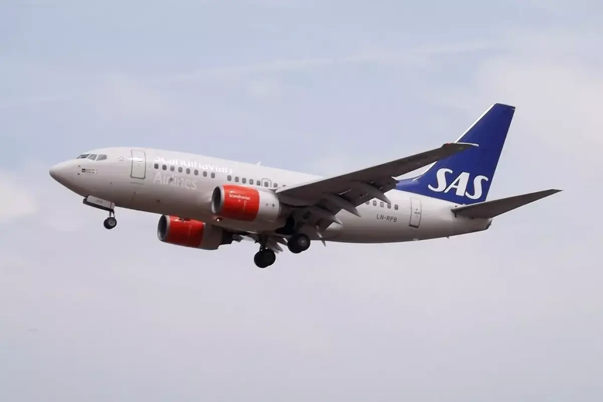 Boeing 737-600