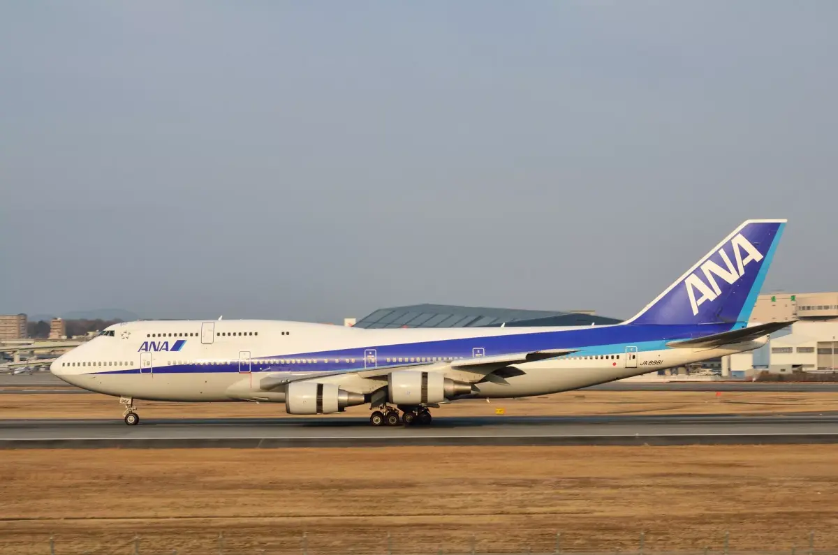 Boeing 747-400D