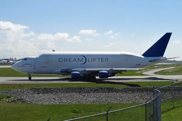 Boeing 747-400LCF Dreamlifter