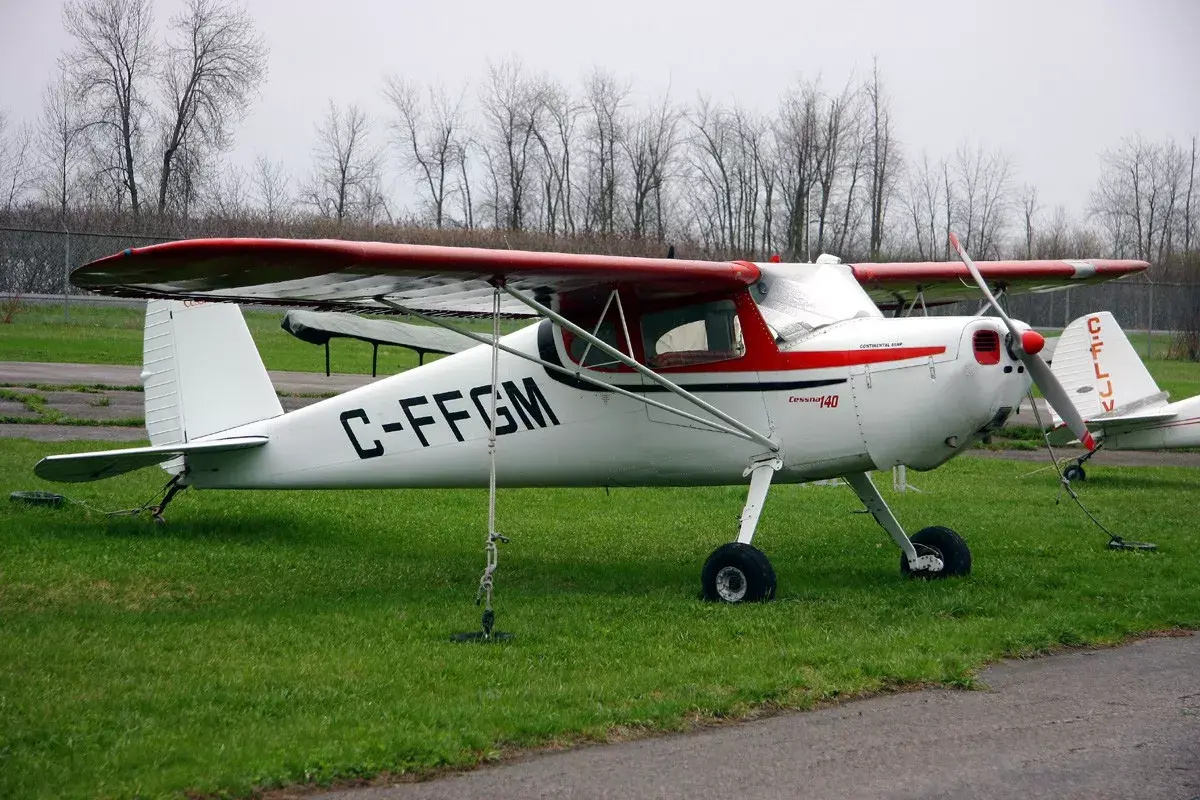 Cessna 140