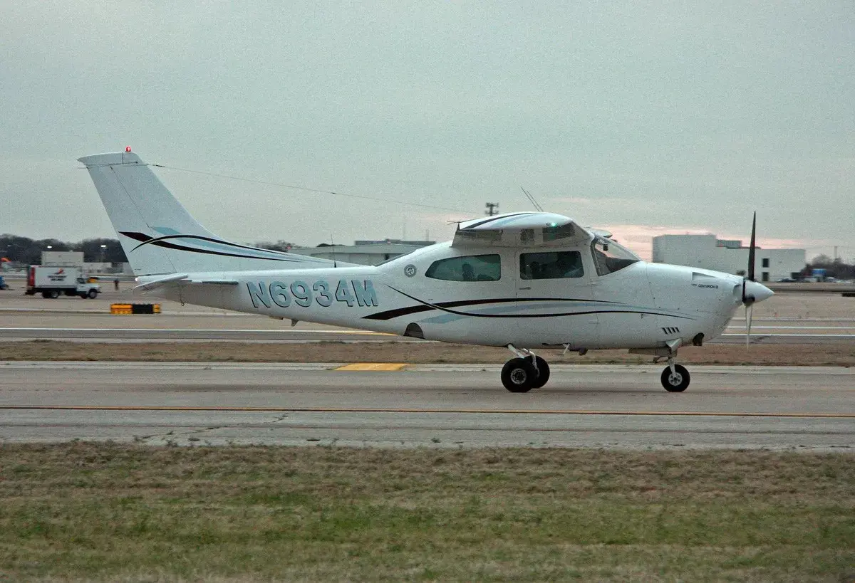 Cessna 210 Centurion