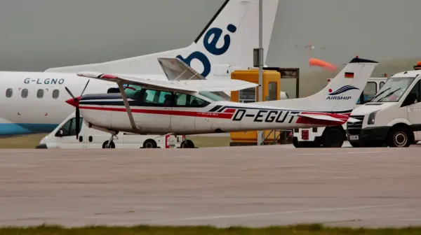 Cessna TR182 Turbo Skylane RG