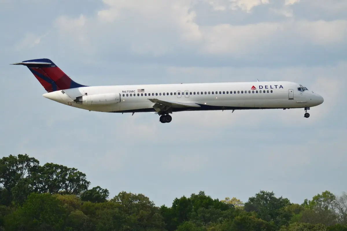 McDonnell Douglas DC-9-50