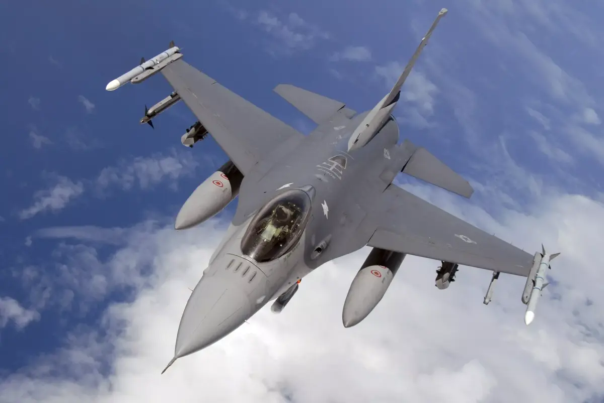 General Dynamics F-16 Fighting Falcon