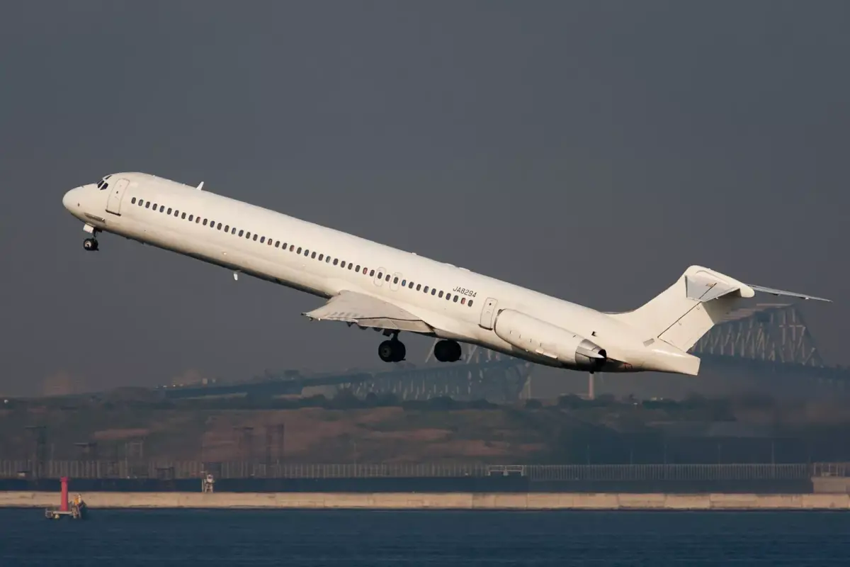 McDonnell Douglas MD-81