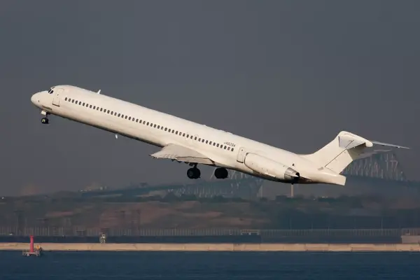 McDonnell Douglas MD-81