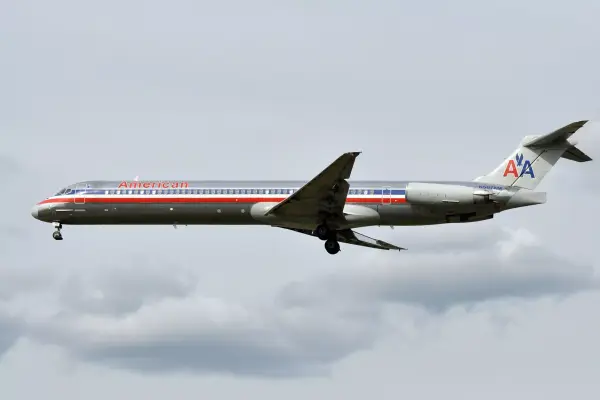McDonnell Douglas MD-83