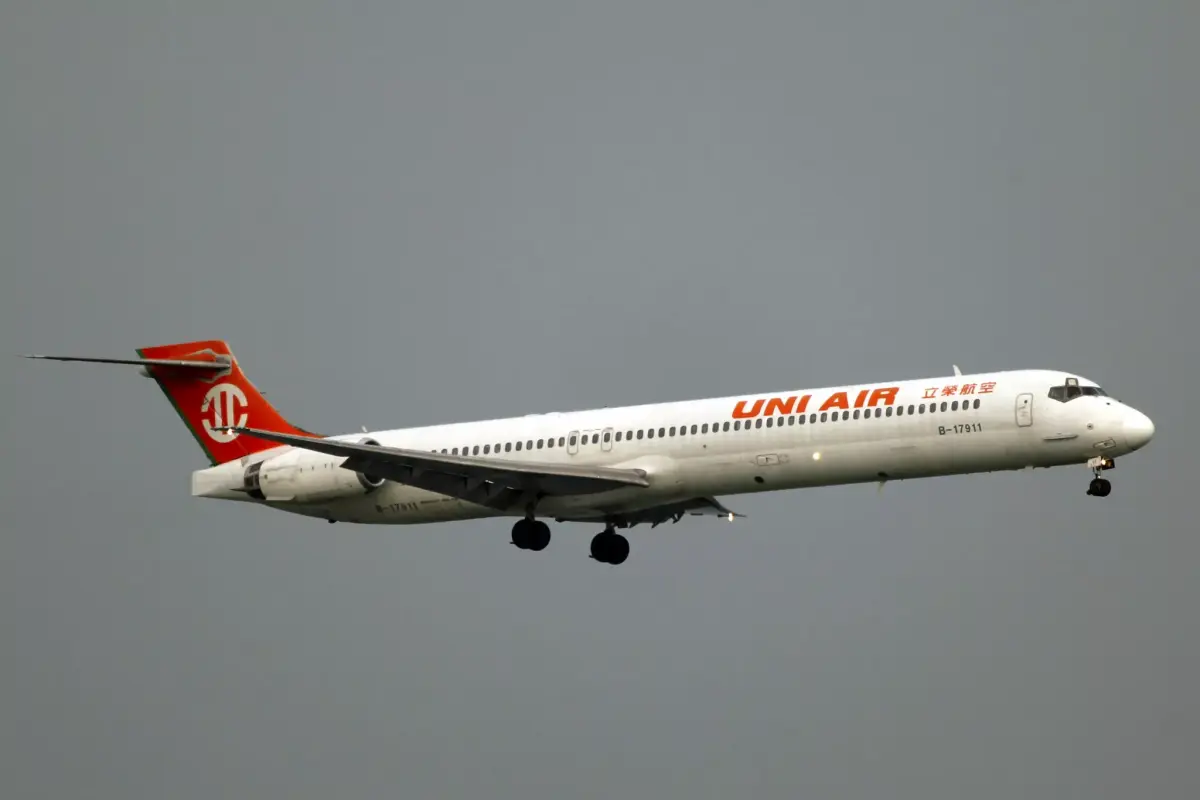 McDonnell Douglas MD-90