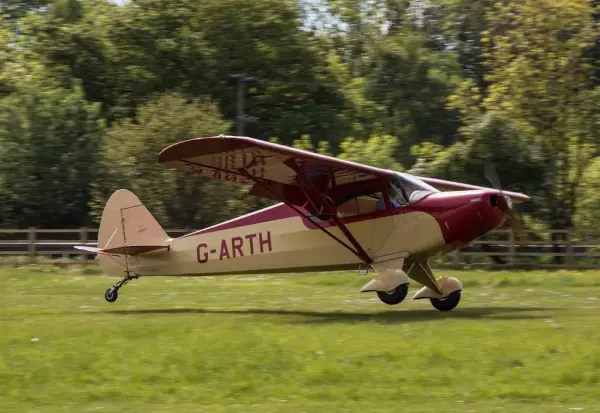 Piper PA-12 Super Cruiser
