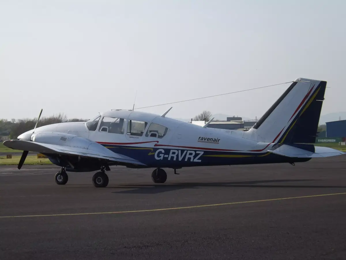 Piper PA-23 Aztec