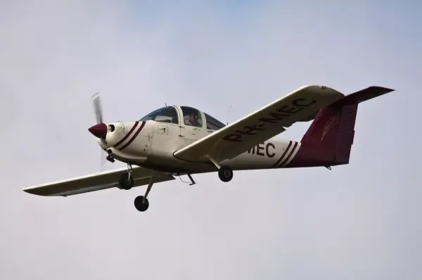 Piper PA-38 Tomahawk