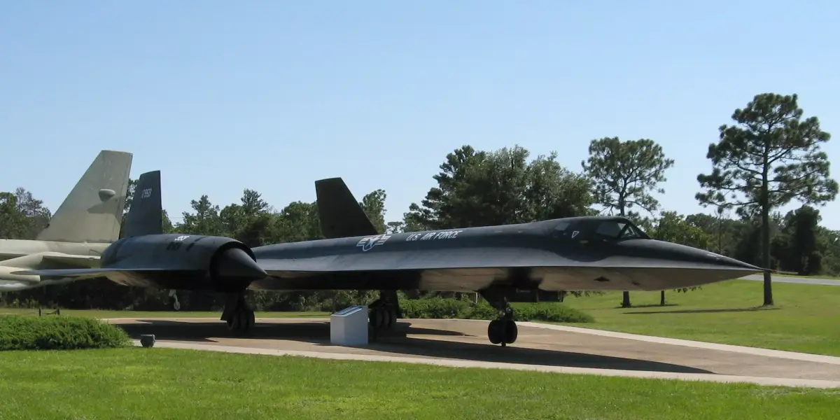 Lockheed SR-71 Blackbird
