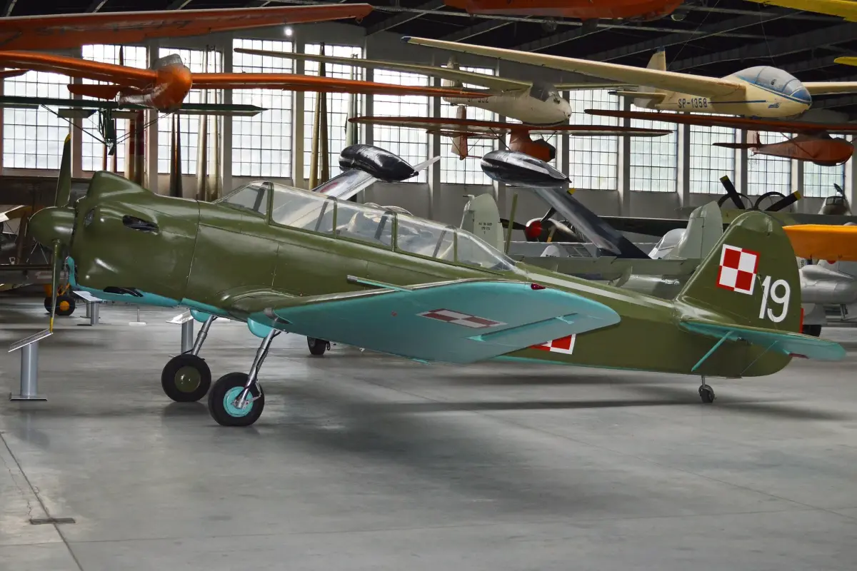 Yakovlev Yak-18