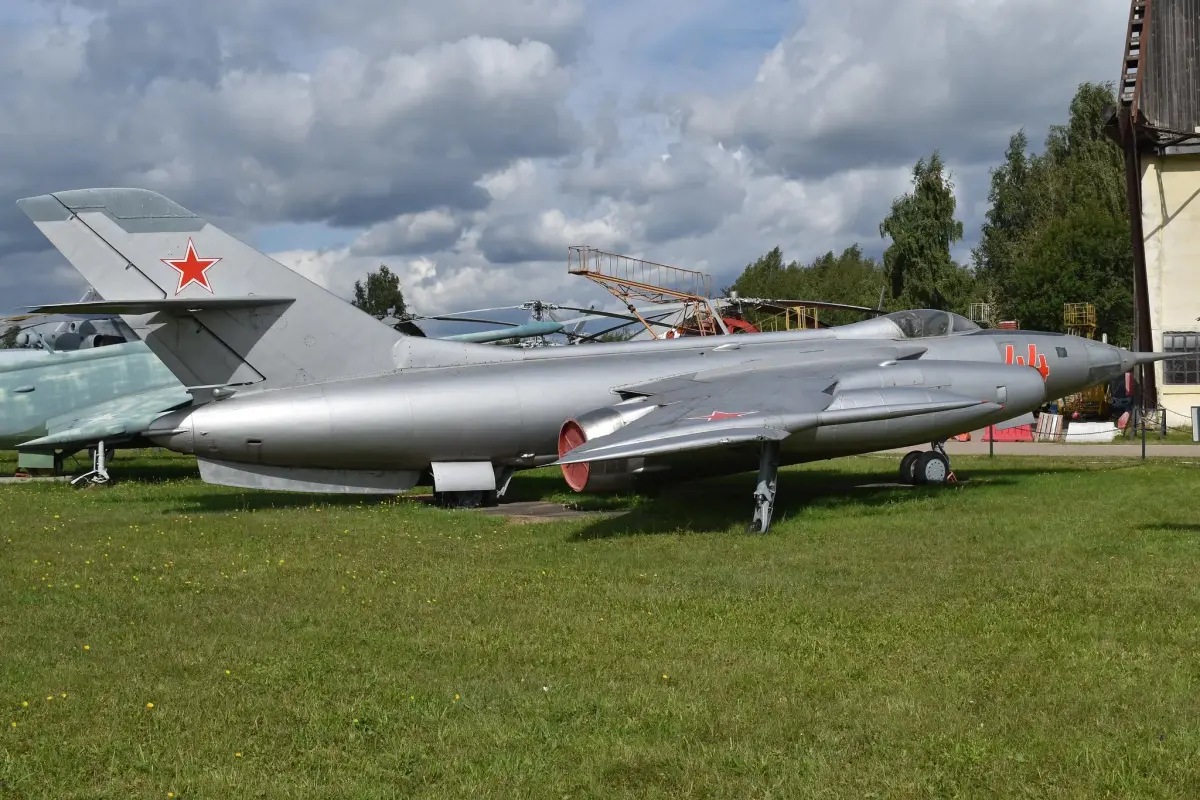 Yakovlev Yak-28