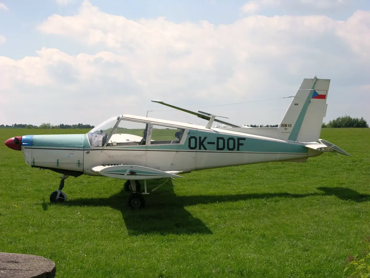 Zlín Z-43