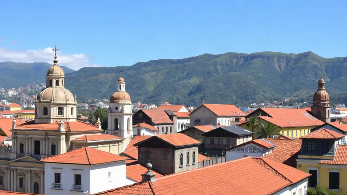 Ecuador on a $1,200 Budget: Quito Costs and Long-Stay Visa Options