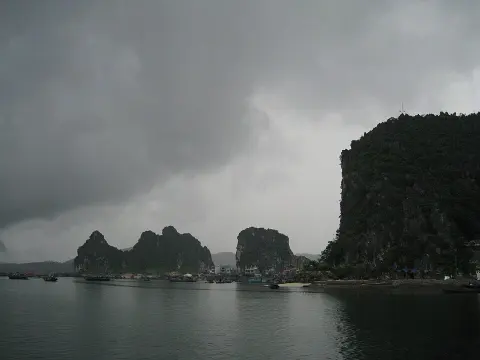 Bai Tu Long National Park